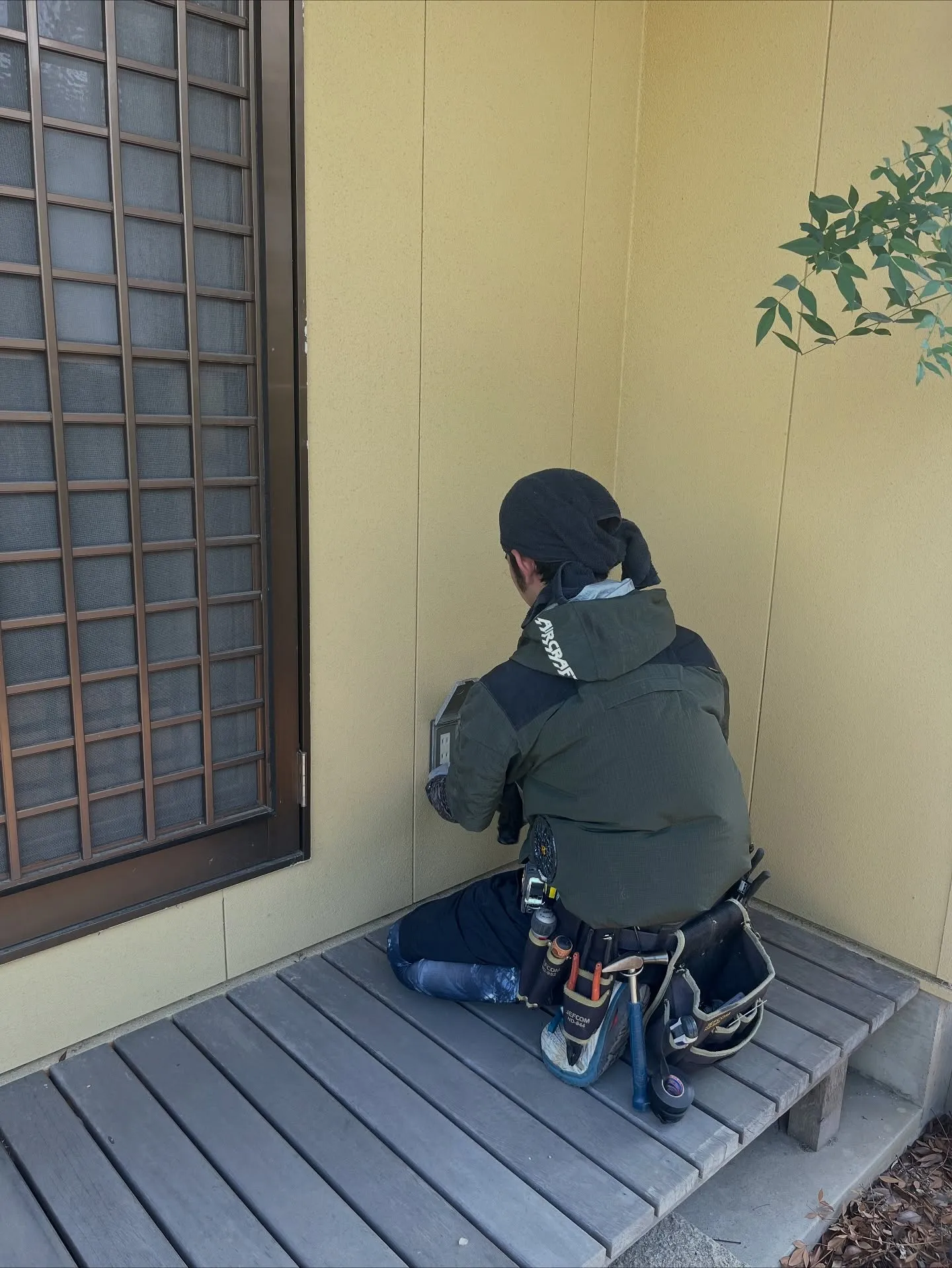 最近は朝寒かったり🌬️、昼暑かったり☀️で服装に迷っちゃいま...