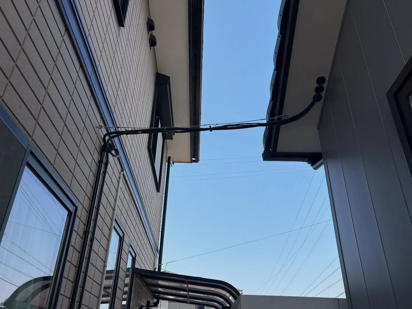 今日は住宅の幹線飛ばし工事をやってきました! 🏠💡新築の綺麗...